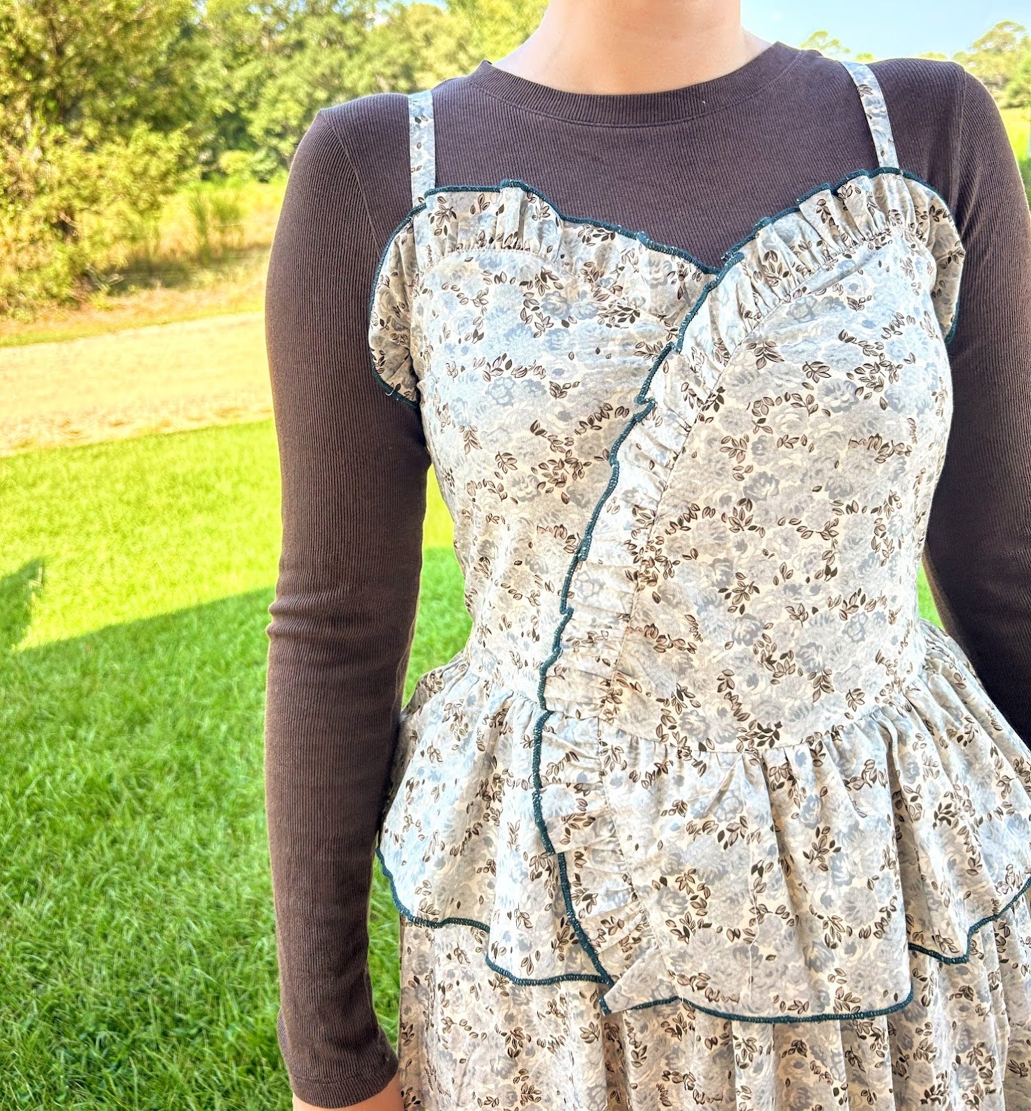 GiGiO Spaghetti Strap Midi Dress With Outline Stitching