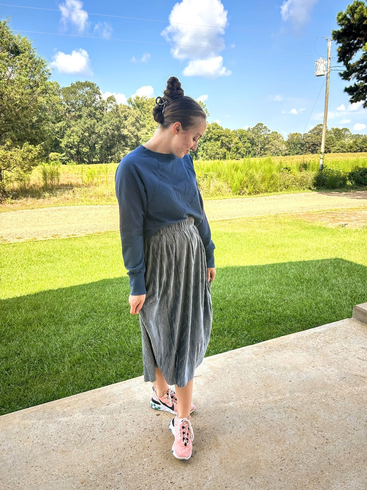 GiGiO Textured Elastic Waist Midi Skirt