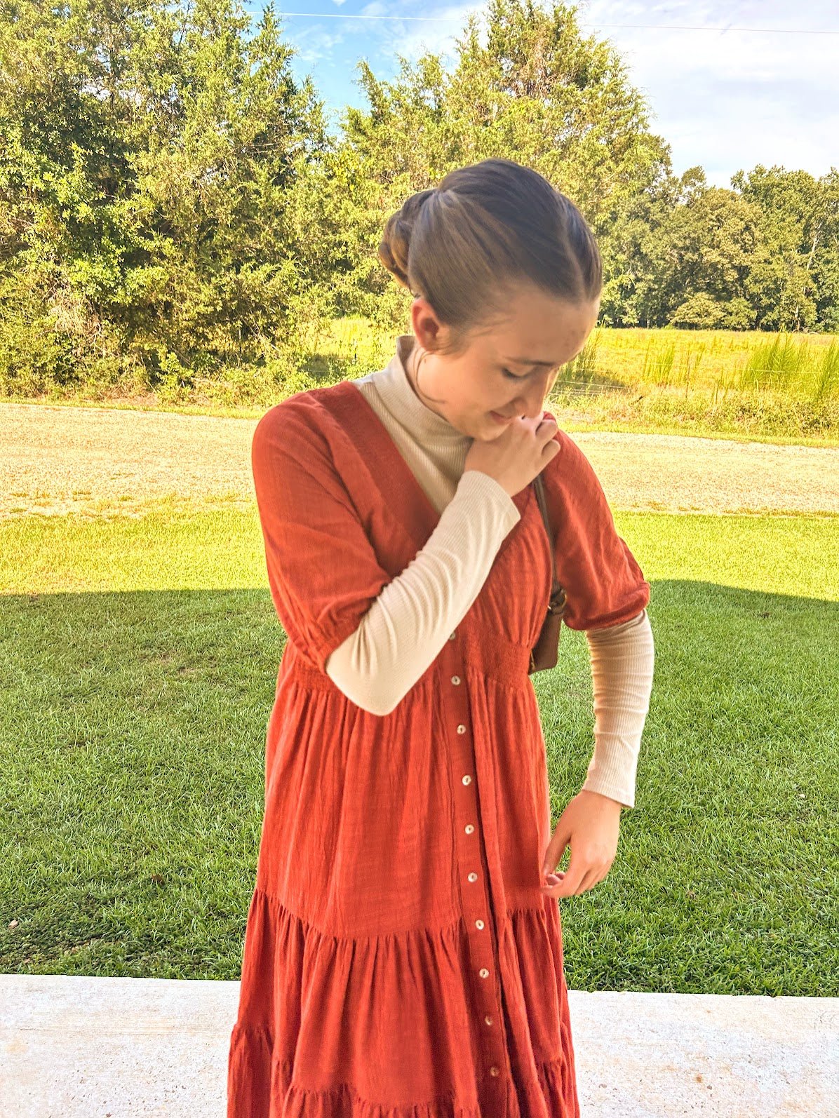 Easel Short Sleeve Tiered Linen Dress